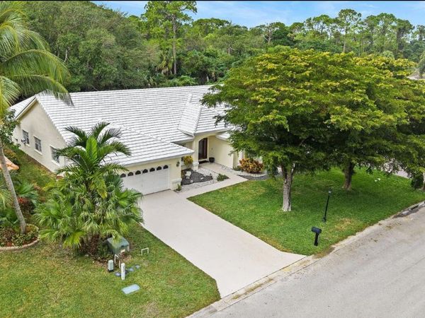 4080 NW 83rd Lane, Coral Springs, FL 33065
