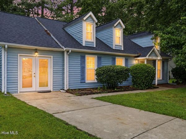 208 E Cameron Court , Jacksonville, NC 28546