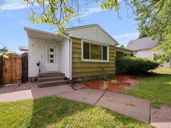 1826 40th Street , Rock Island, IL 61201