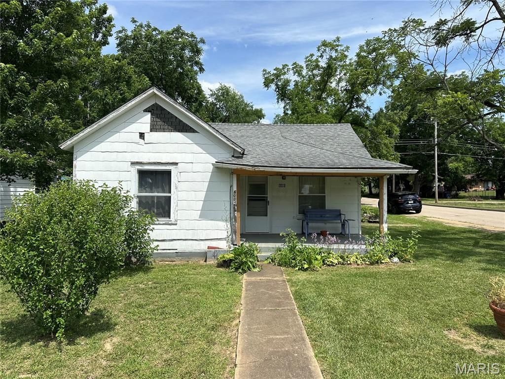 600 N Desloge Drive , Desloge, MO 63601 Main Photo