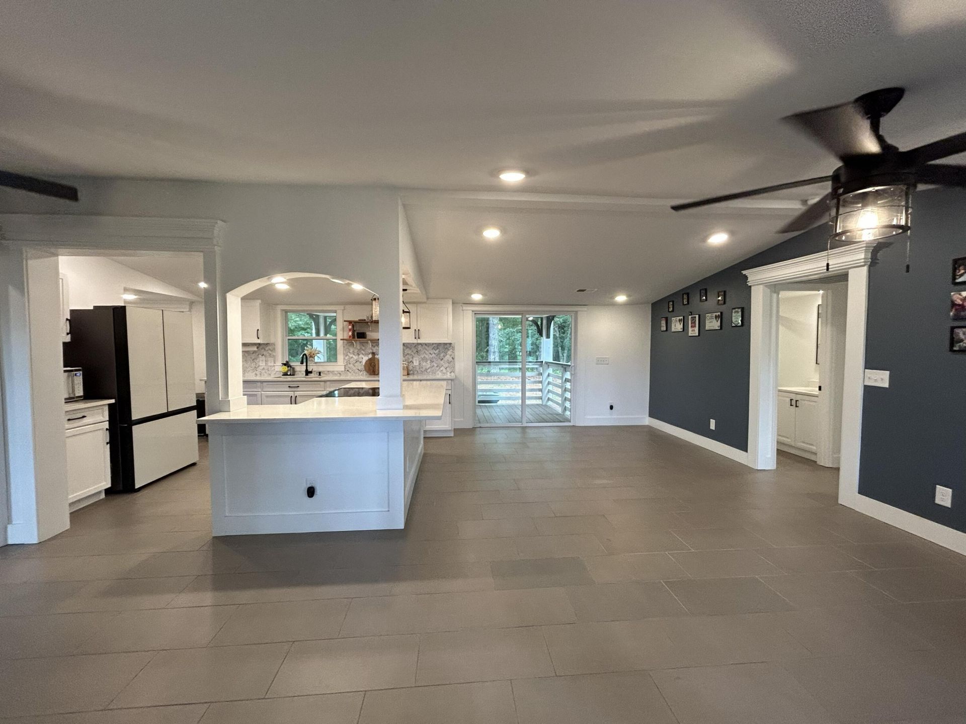 1033 Dawson Street Photo 10