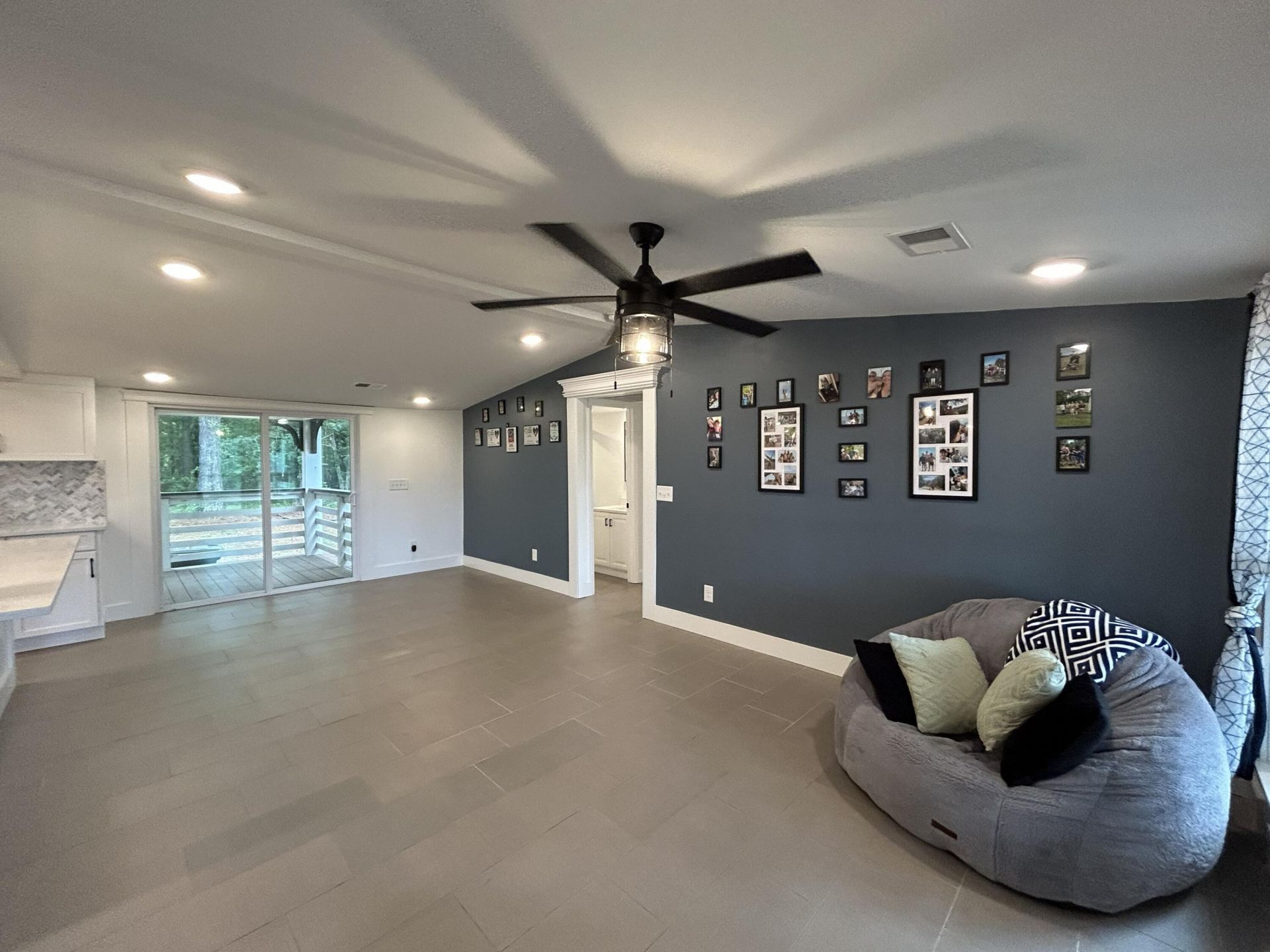 1033 Dawson Street Photo 11
