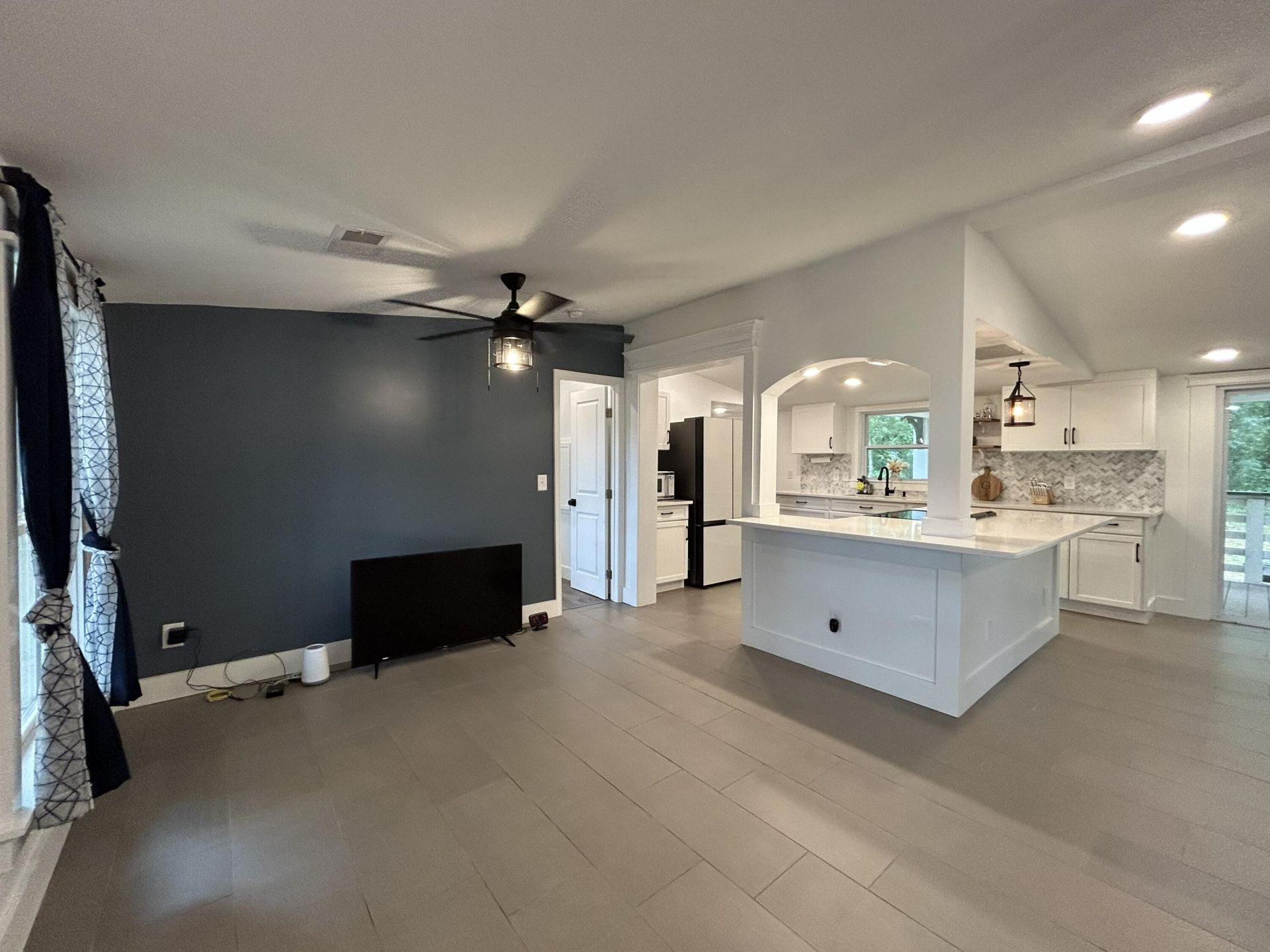1033 Dawson Street Photo 15