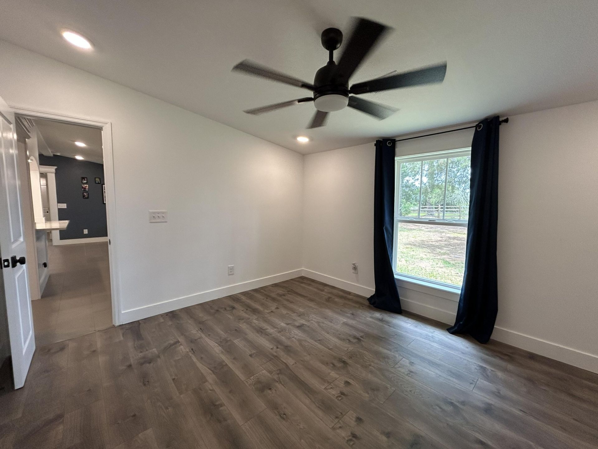 1033 Dawson Street Photo 28
