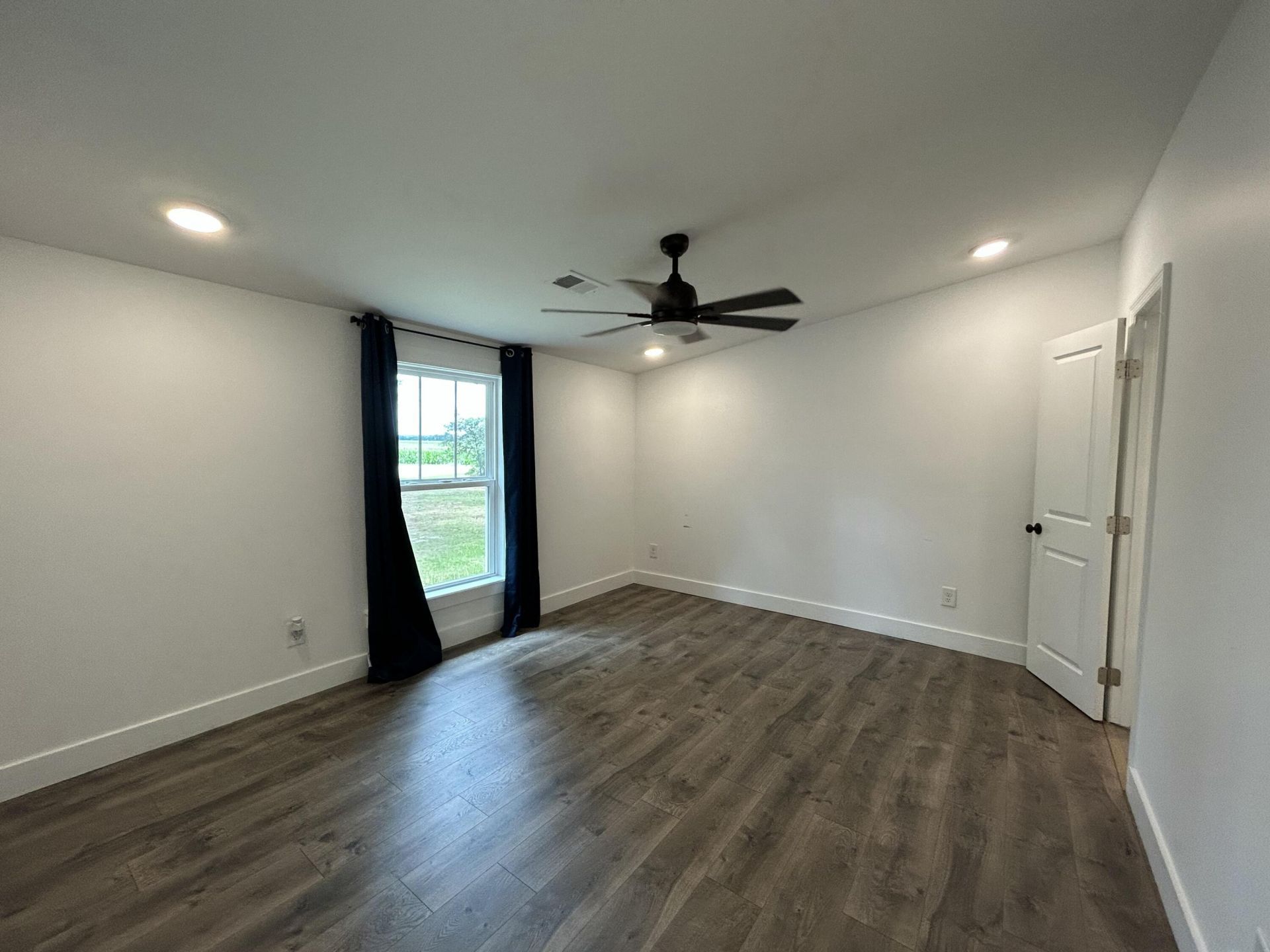 1033 Dawson Street Photo 29