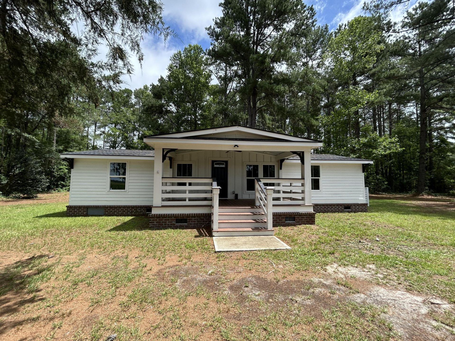 1033 Dawson Street Photo 6