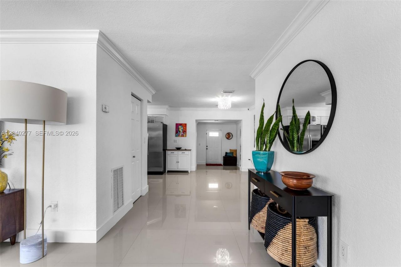 2131 SW 17th St, Unit ., Miami, FL 33145 Photo