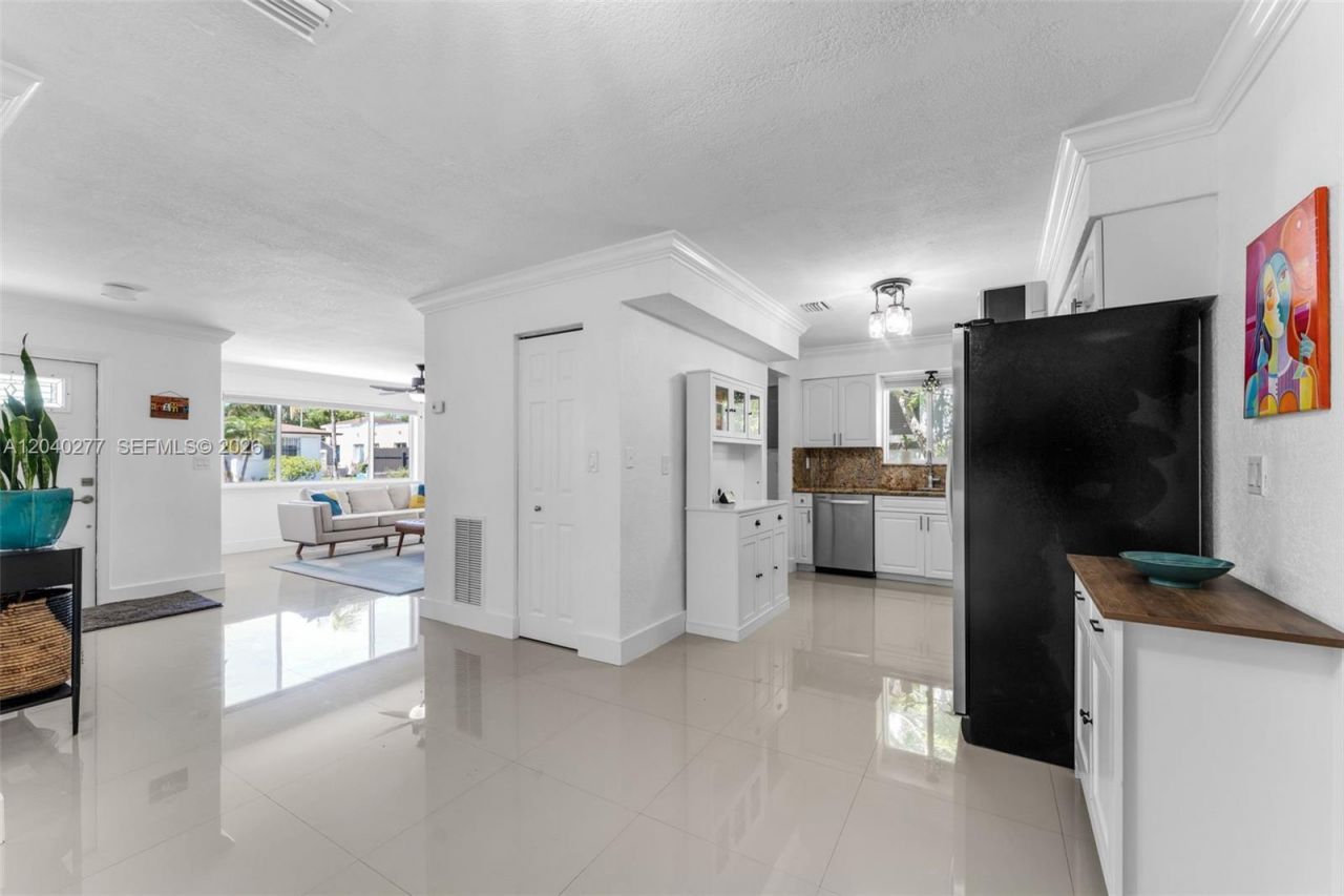 2131 SW 17th St, Unit ., Miami, FL 33145 Photo