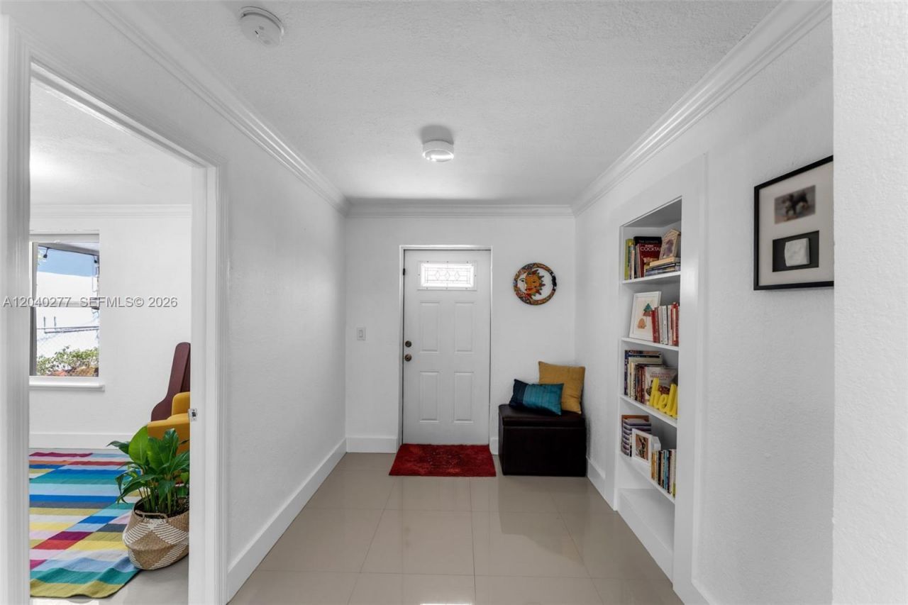 2131 SW 17th St, Unit ., Miami, FL 33145 Photo