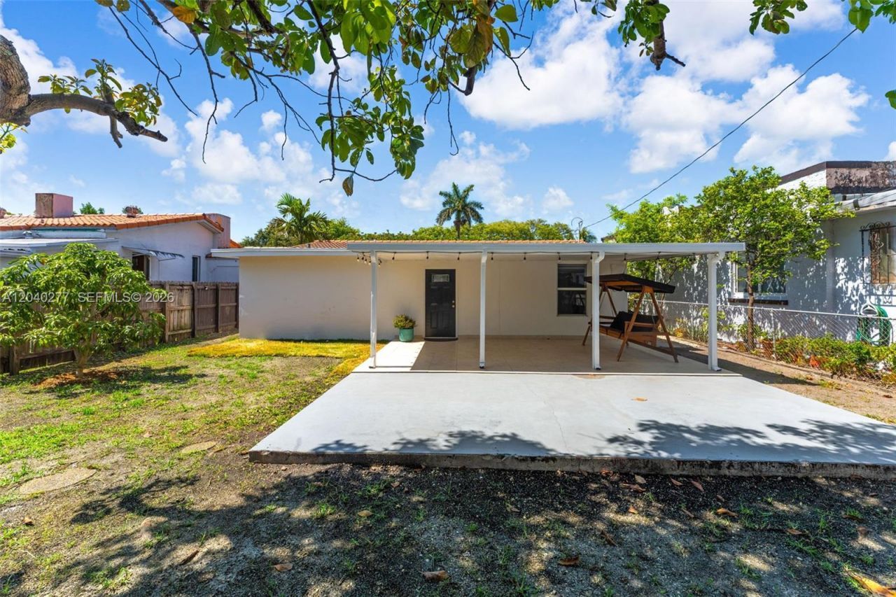2131 SW 17th St, Unit ., Miami, FL 33145 Photo