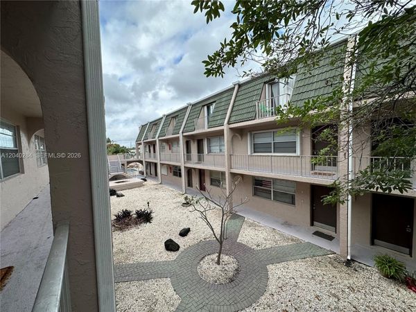1100 SE 4th Ave , Unit 32, Deerfield Beach, FL 33441