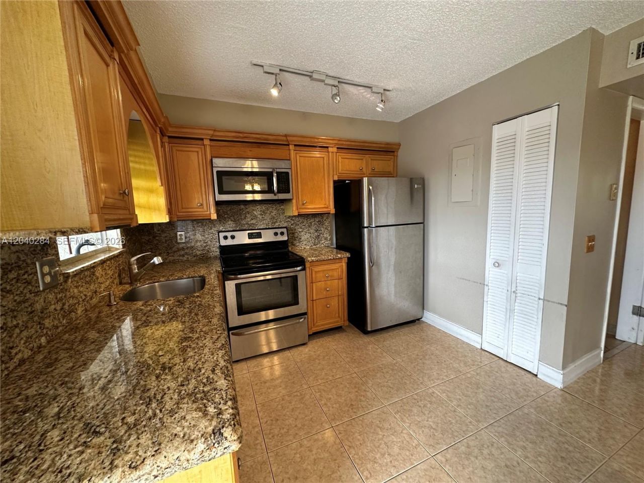1100 SE 4th Ave, Unit 32, Deerfield Beach, FL 33441 Photo