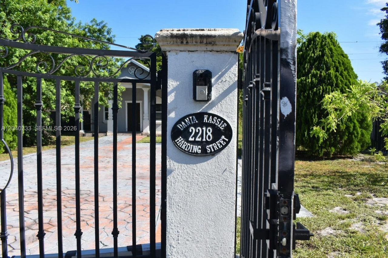 2218 Harding St , Hollywood, FL 33020 Photo