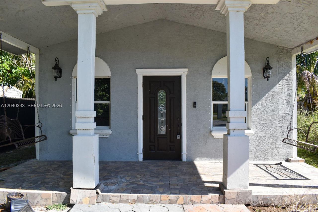 2218 Harding St , Hollywood, FL 33020 Photo