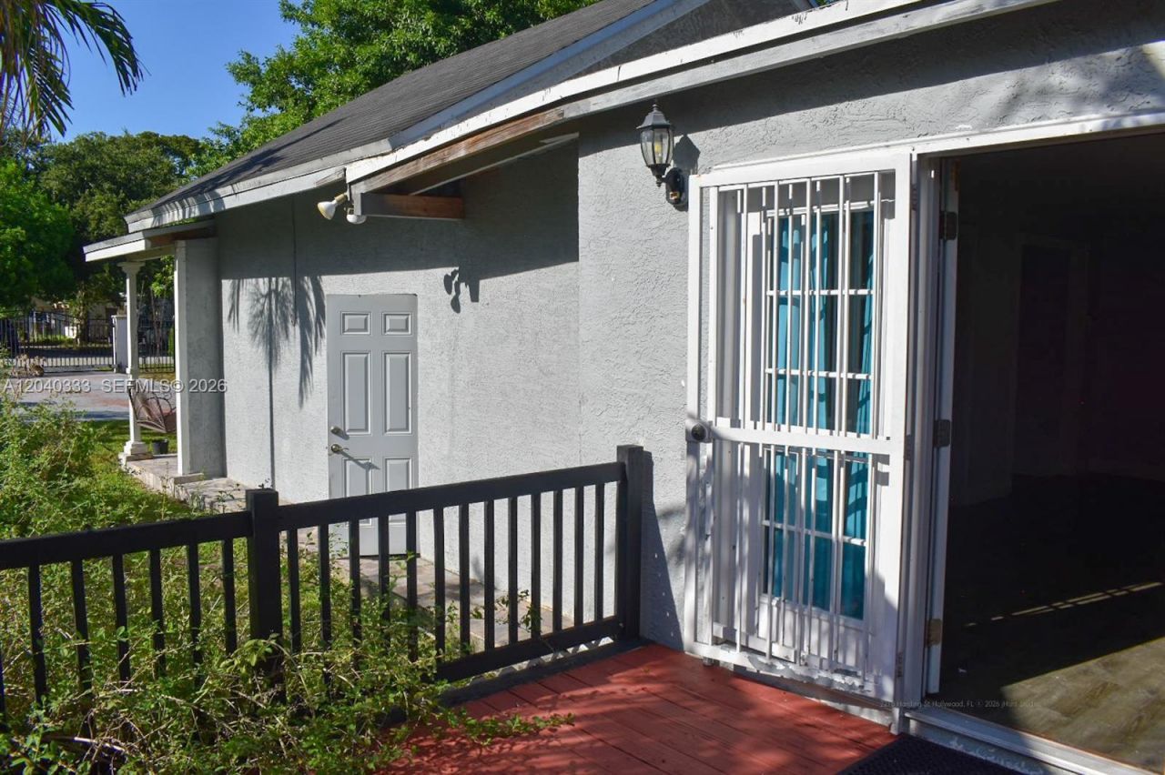 2218 Harding St , Hollywood, FL 33020 Photo