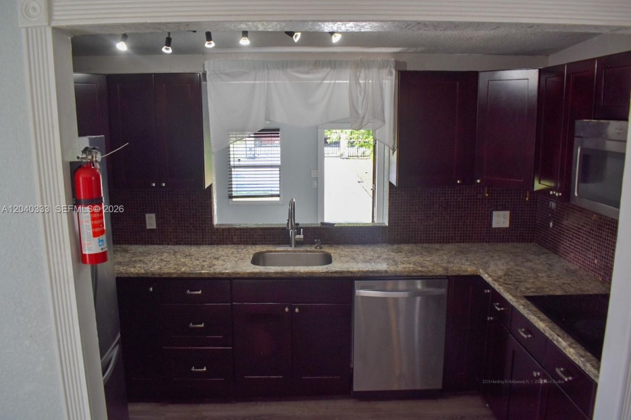 2218 Harding St , Hollywood, FL 33020 Photo
