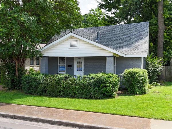 3779 SPOTTSWOOD AVE, Memphis, TN 38111