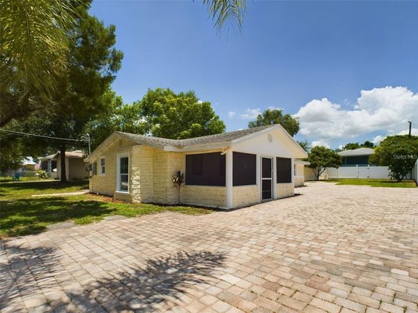 617 LIME , AUBURNDALE, FL 33823