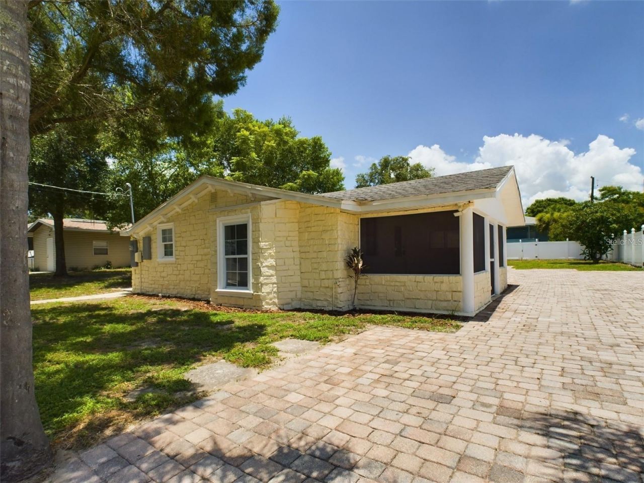 617 Lime , Auburndale, FL 33823 Photo