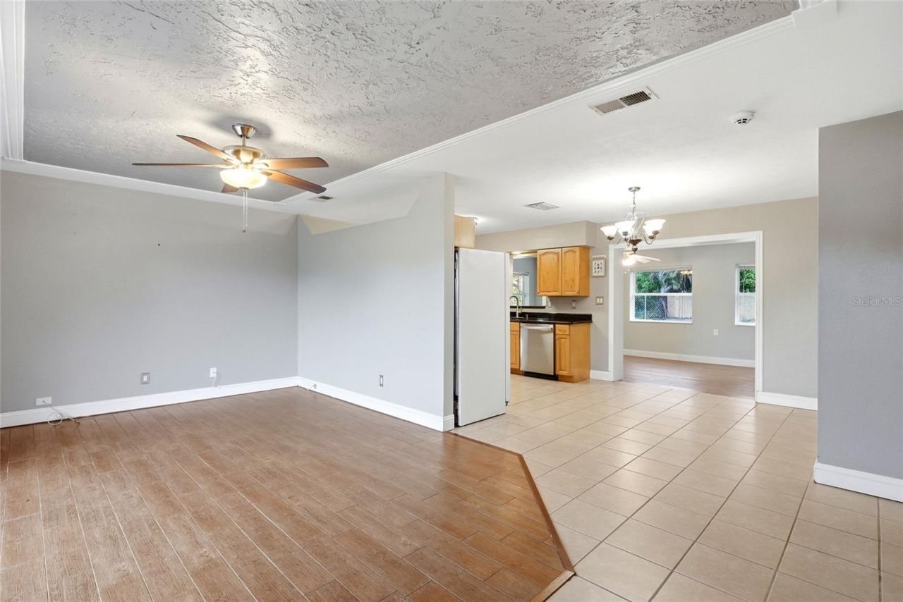 5697 33rd Avenue N, Saint Petersburg, FL 33710 Photo