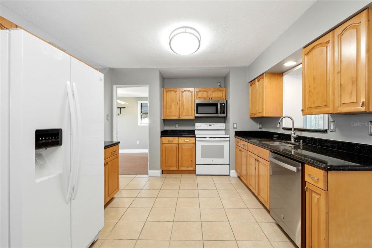 5697 33rd Avenue N, Saint Petersburg, FL 33710 Photo