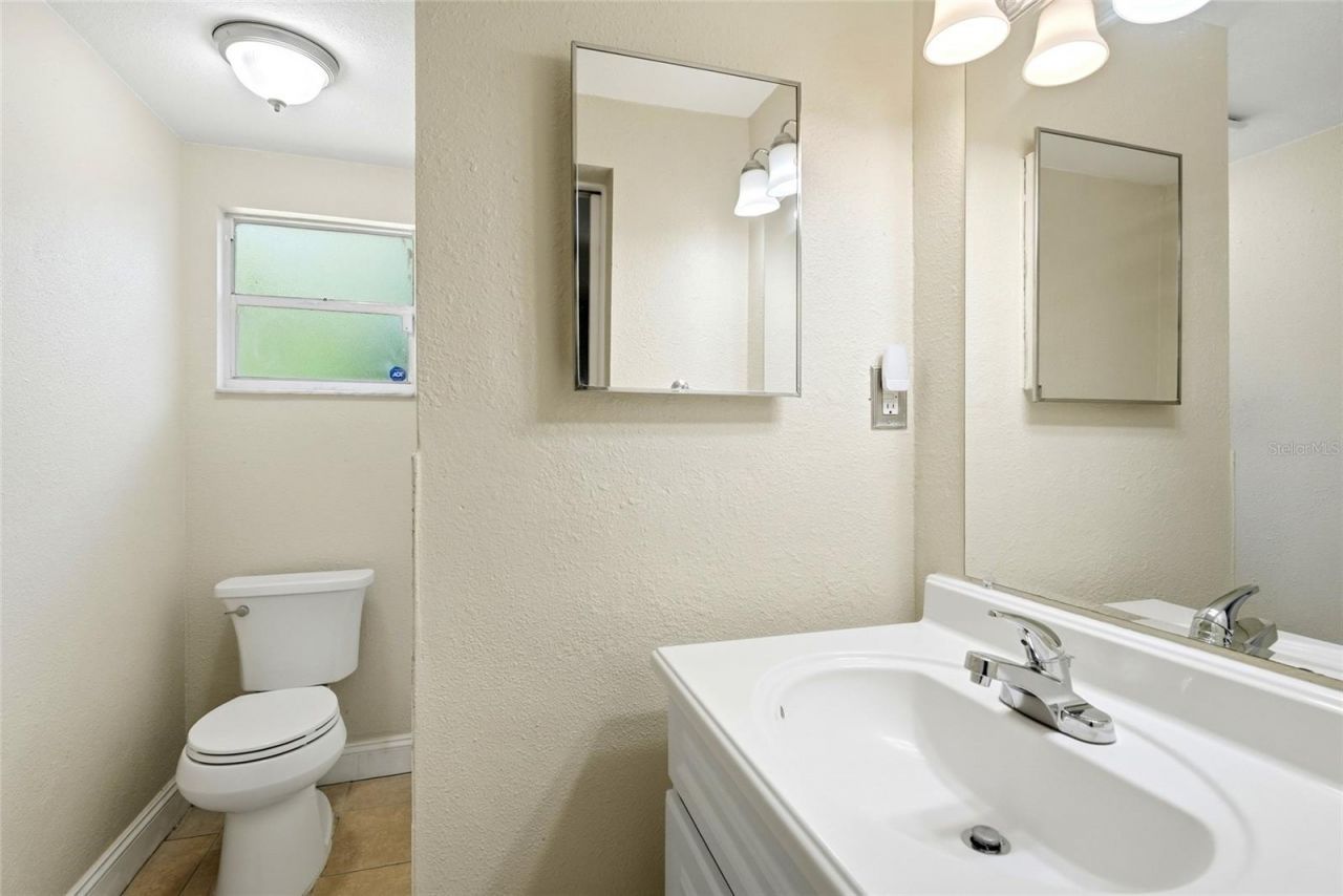 5697 33rd Avenue N, Saint Petersburg, FL 33710 Photo