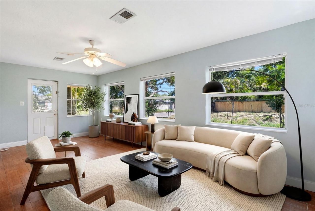 5697 33rd Avenue N, Saint Petersburg, FL 33710 Photo