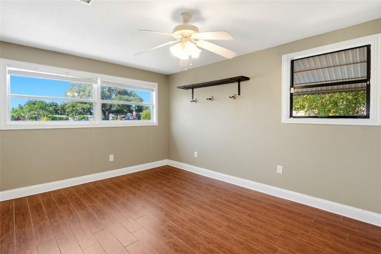 5697 33rd Avenue N, Saint Petersburg, FL 33710 Photo