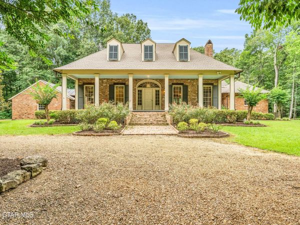 299 Thurston Lake Road, Columbus, MS 39701