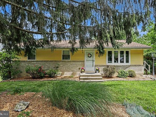 12 BARE AVENUE, READING, PA 19607