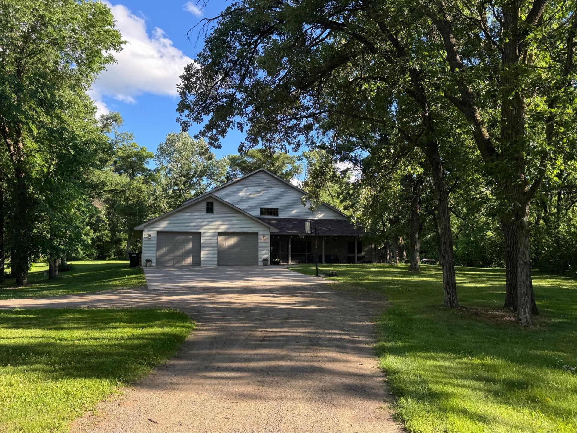 17137 Walk About Lane , Royalton, MN 56373