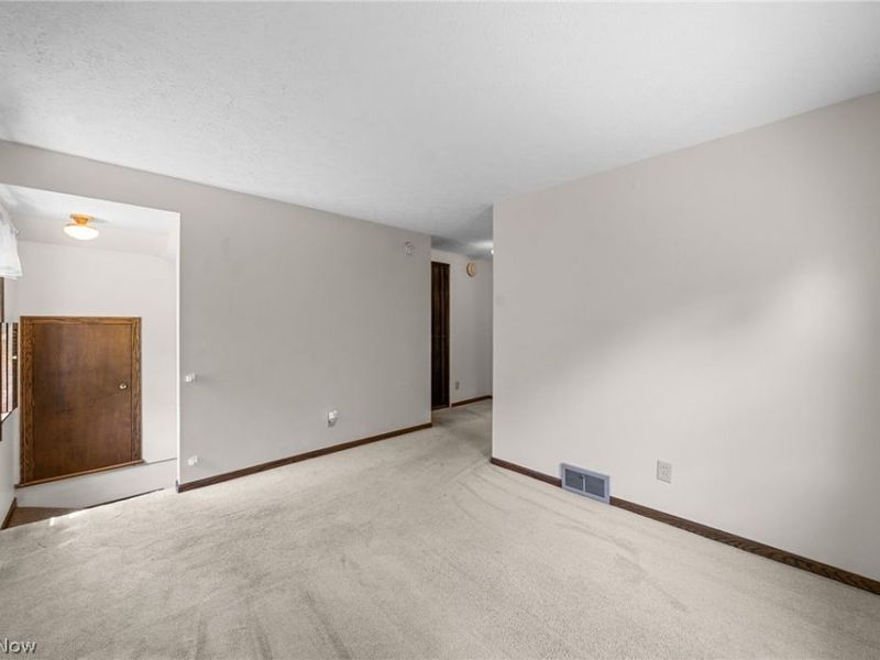 1489 Earhart Avenue, Akron, OH 44320 Photo 20