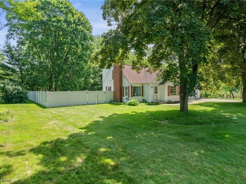 1489 Earhart Avenue, Akron, OH 44320 Photo 3