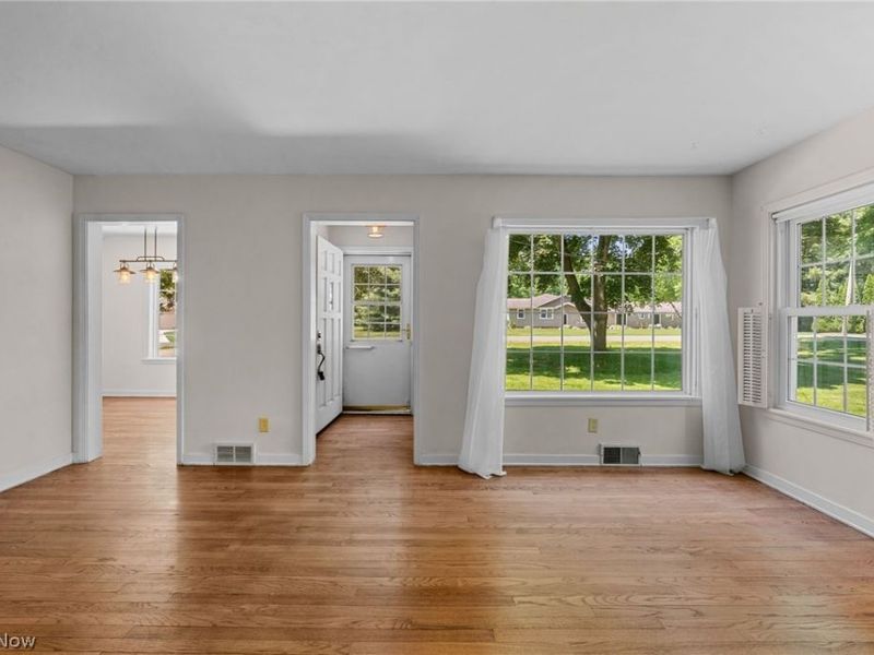 1489 Earhart Avenue, Akron, OH 44320 Photo 5