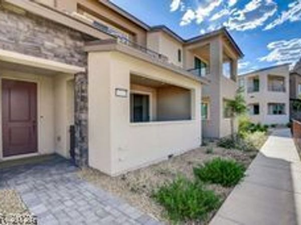 11458 Contour Avenue , Las Vegas, NV 89138