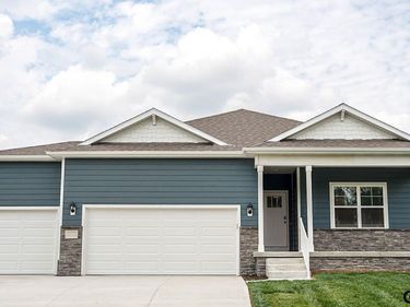 11852 S 107TH Street, Papillion, NE 68046