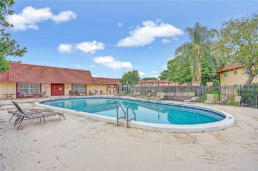 9374 SW 3rd Street, Unit 701, Boca Raton, FL 33428 Photo