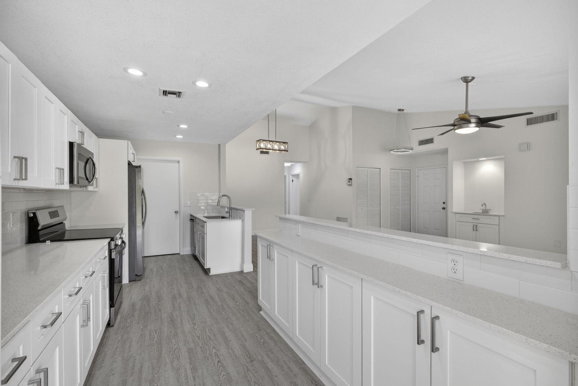 148 Village Walk Drive, Unit 24, Royal Palm Beach, FL 33411 Photo