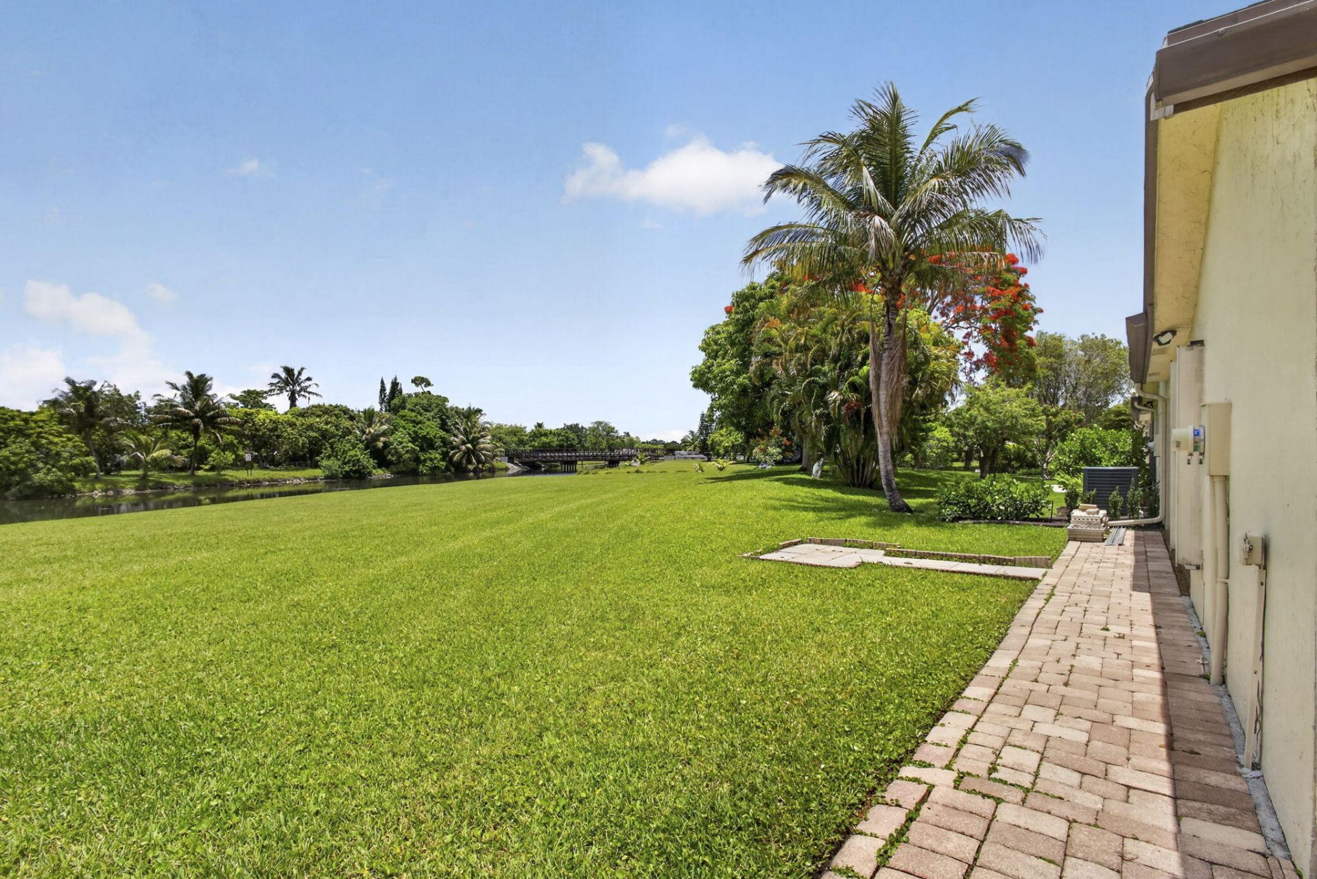 148 Village Walk Drive, Unit 24, Royal Palm Beach, FL 33411 Photo