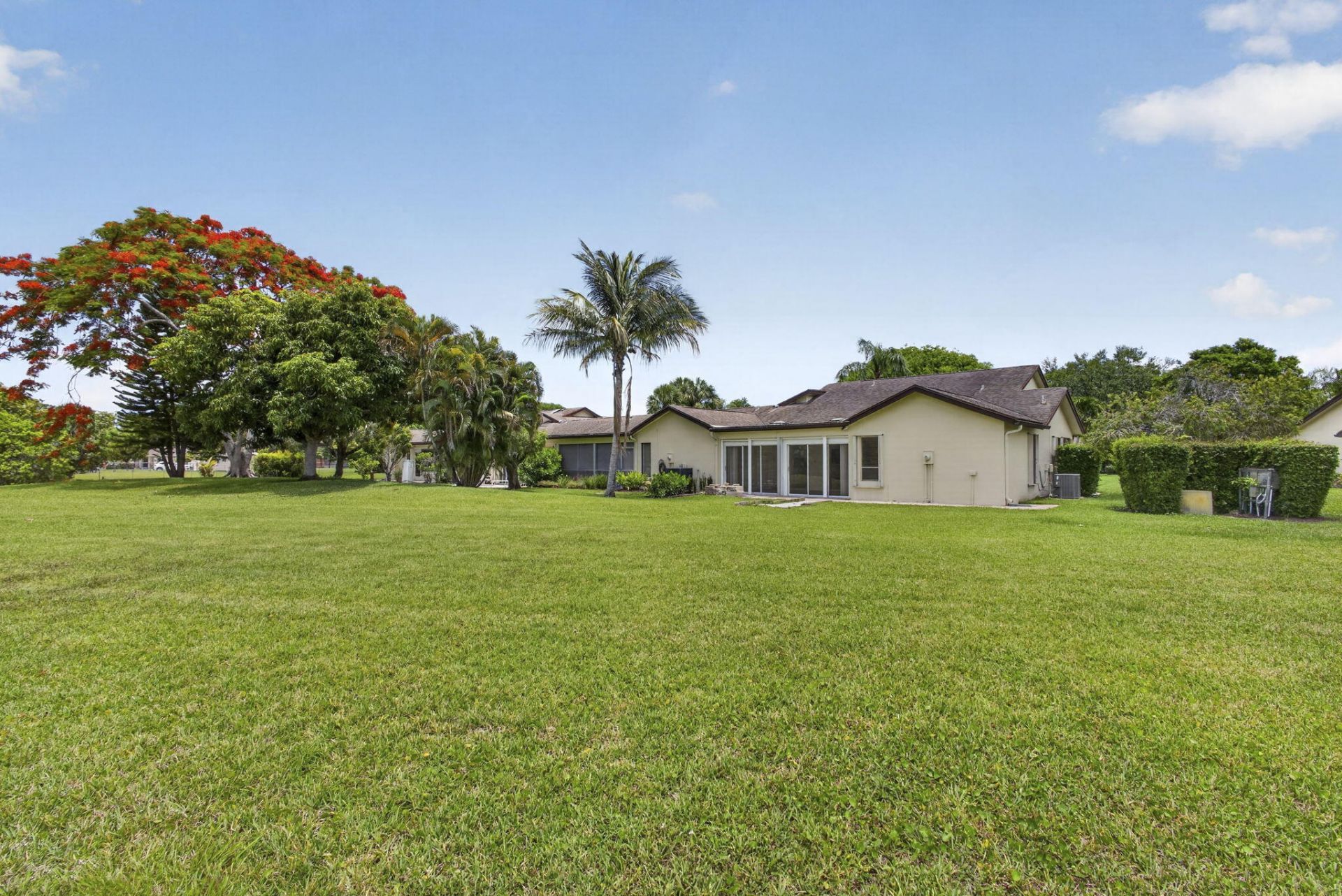 148 Village Walk Drive, Unit 24, Royal Palm Beach, FL 33411 Photo