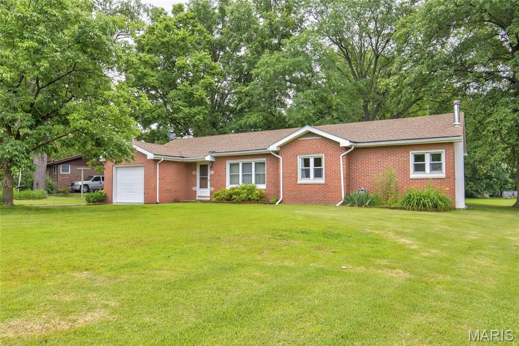 5673 Humbert Road, Godfrey, IL 62035 Main Photo