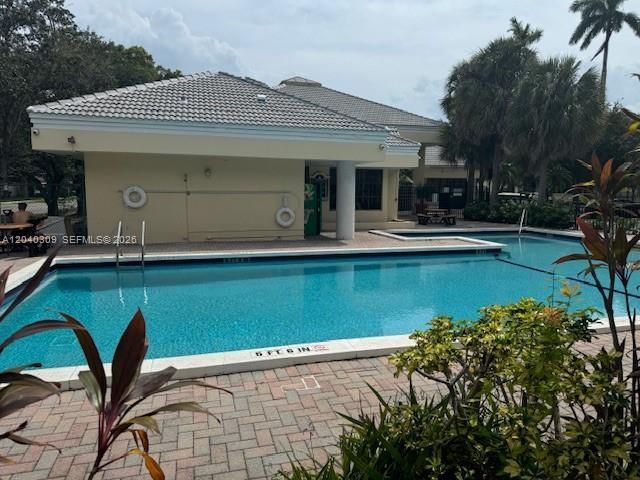 2445 SW 18th Ter, Unit 105, Fort Lauderdale, FL 33315 Photo