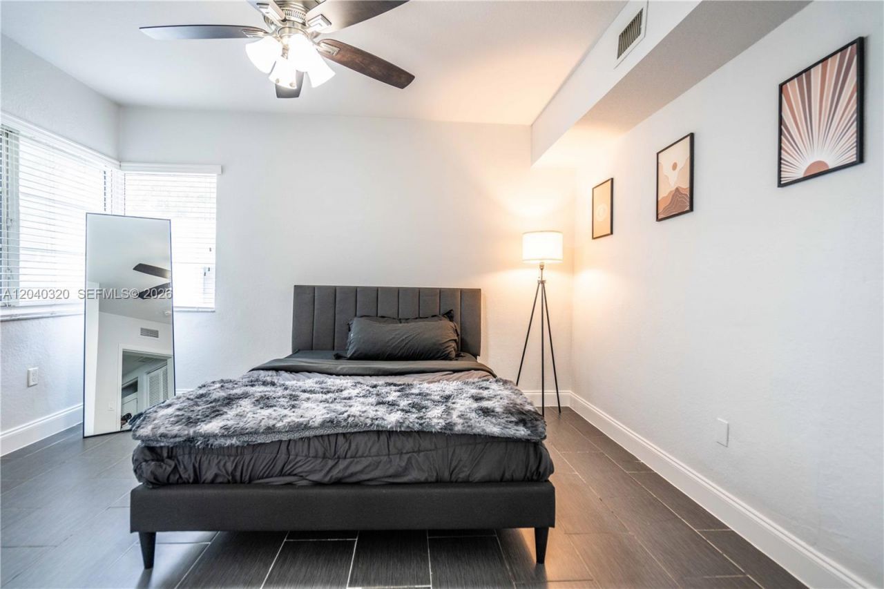 1007 Bay Dr , Unit 104, Miami Beach, FL 33141 Photo