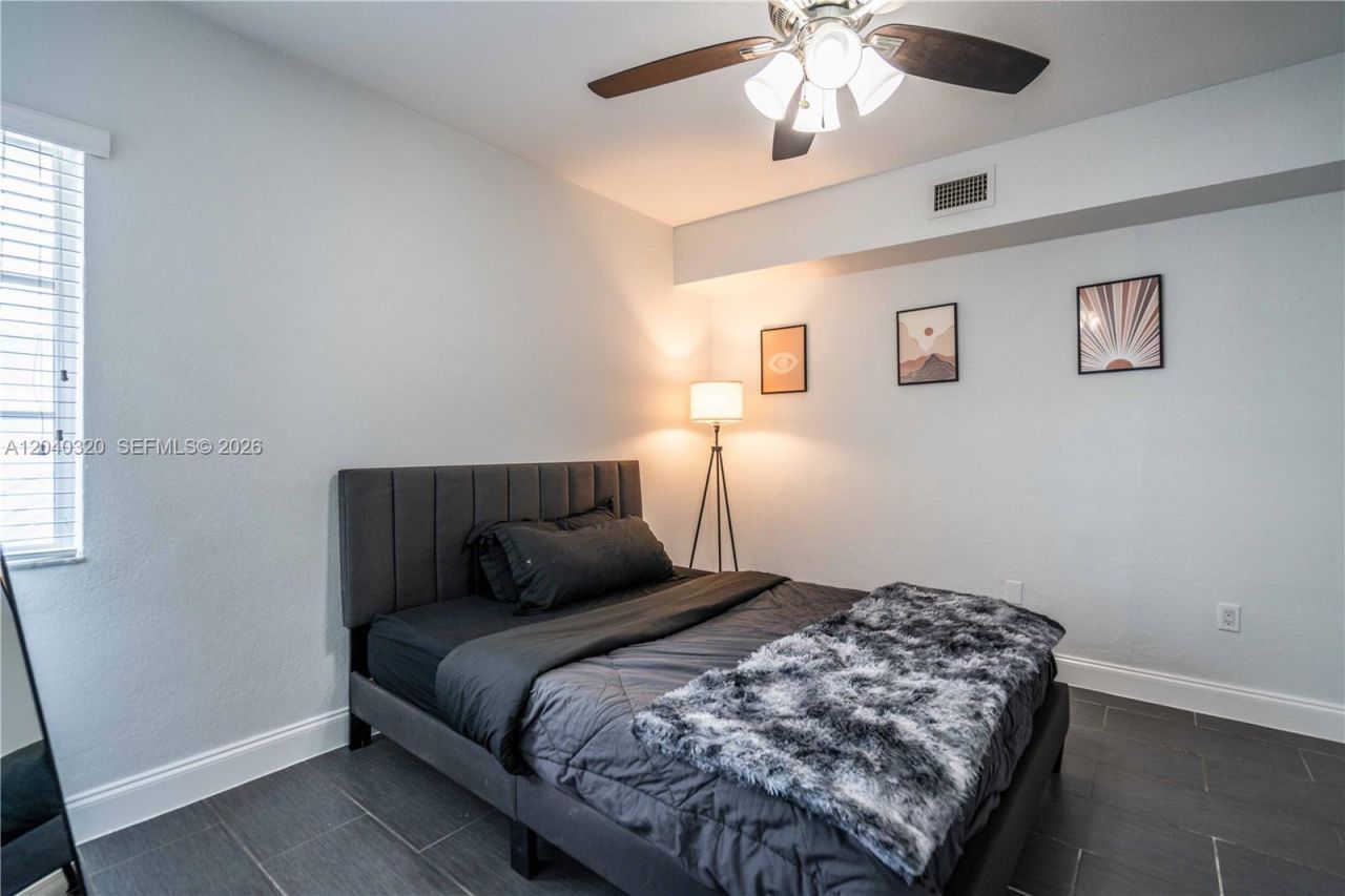 1007 Bay Dr , Unit 104, Miami Beach, FL 33141 Photo