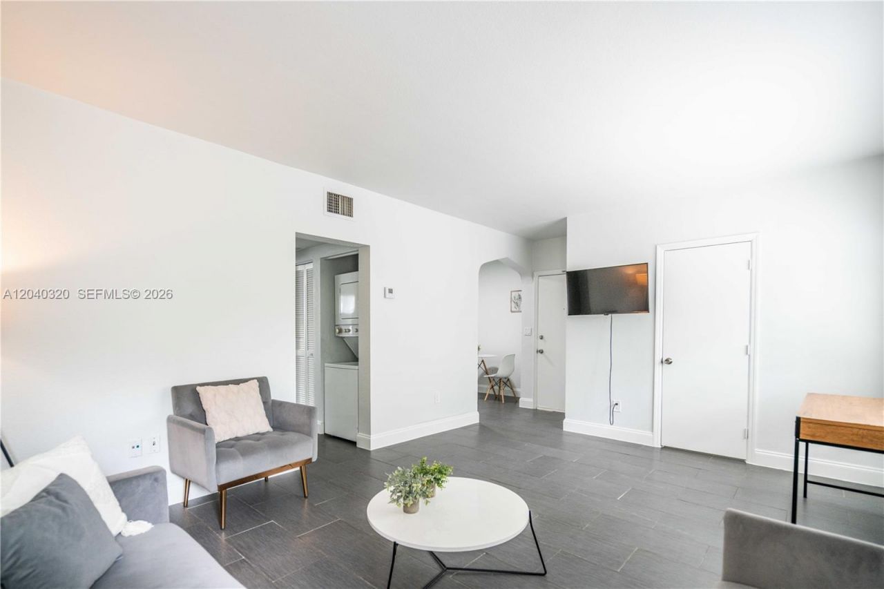 1007 Bay Dr , Unit 104, Miami Beach, FL 33141 Photo