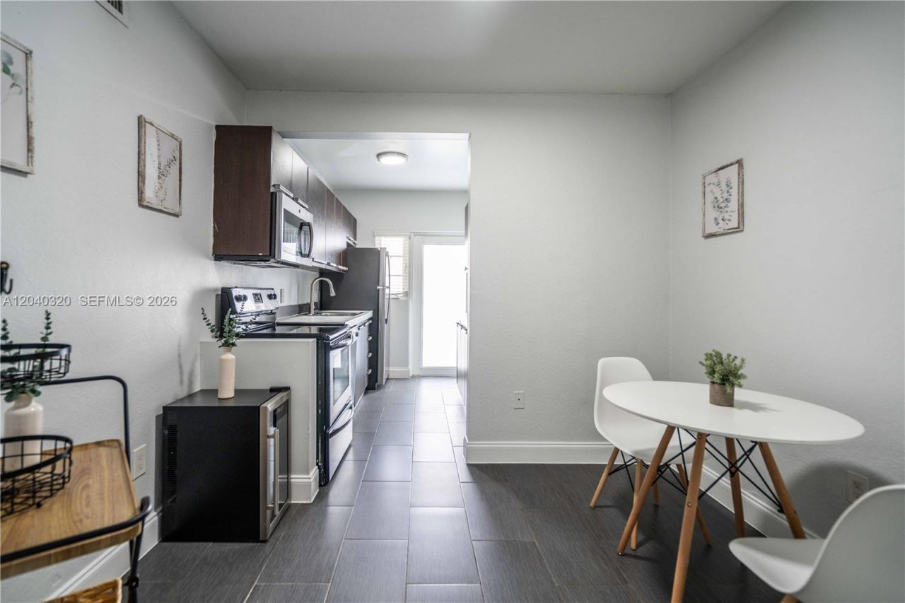 1007 Bay Dr , Unit 104, Miami Beach, FL 33141 Photo