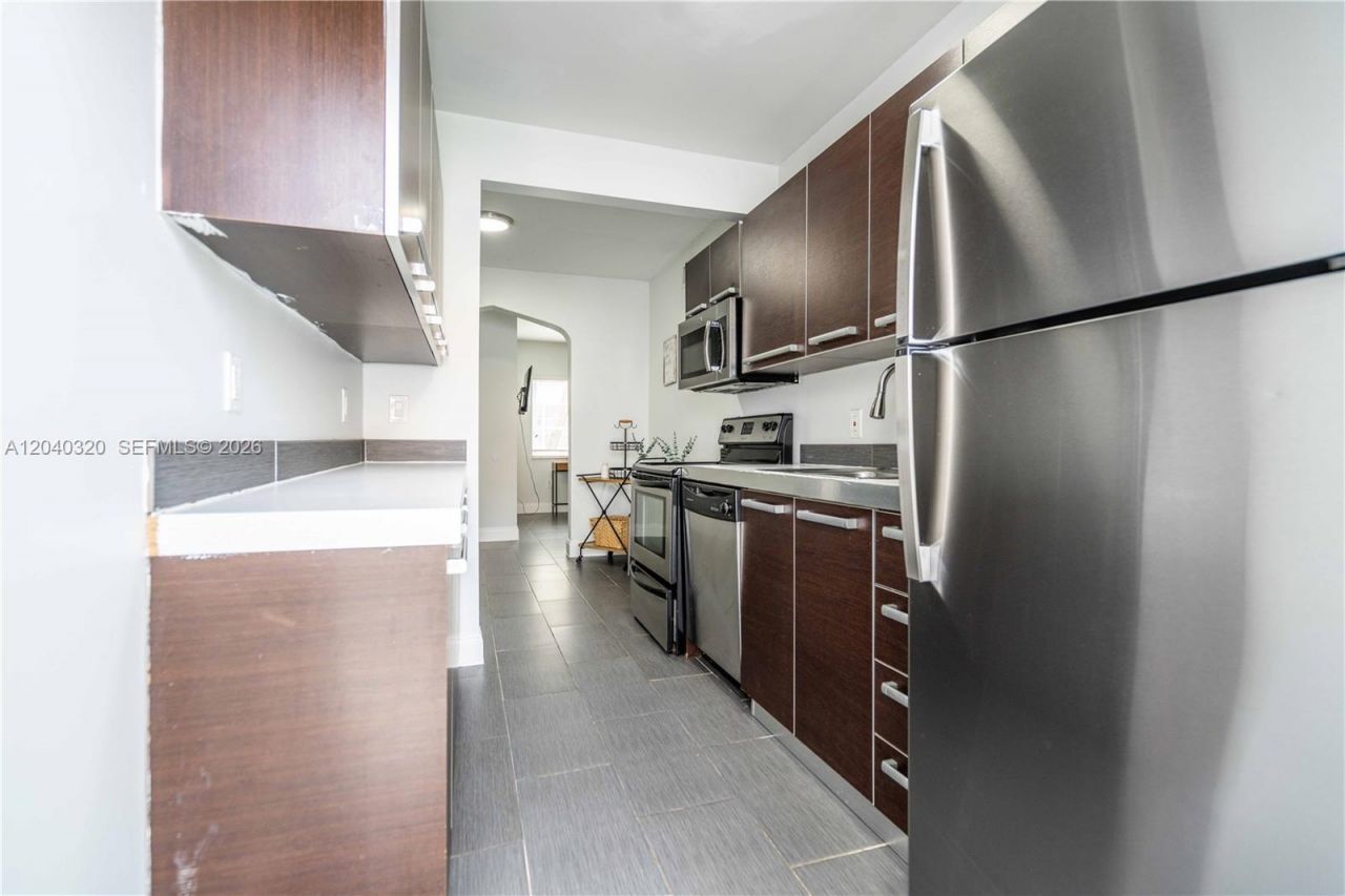 1007 Bay Dr , Unit 104, Miami Beach, FL 33141 Photo