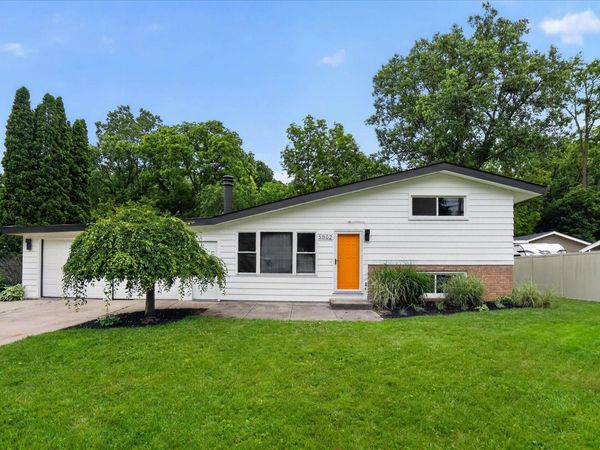 5802 Montebello Avenue, Haslett, MI 48840