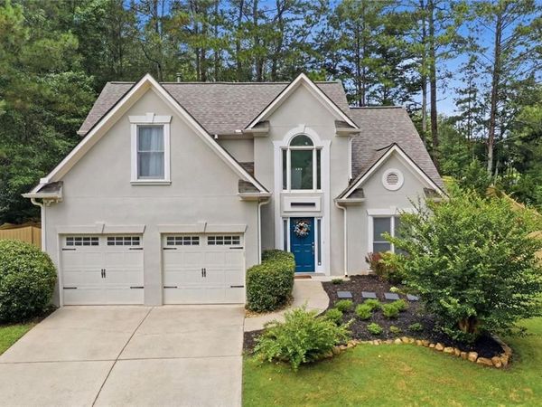 1027 Deer Hollow Drive , Woodstock, GA 30189