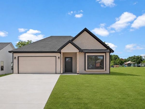 711 A D Mosley Street , Ferris, TX 75125